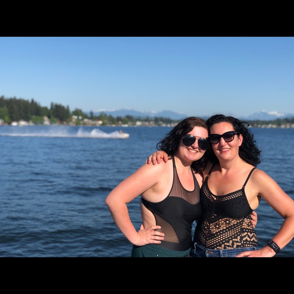 Meet your Posher, Rachele